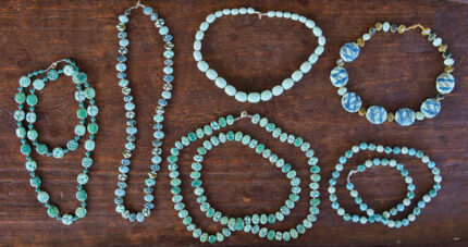 Kazuri Beads Shale long - Knotshandcrafted Photo 2